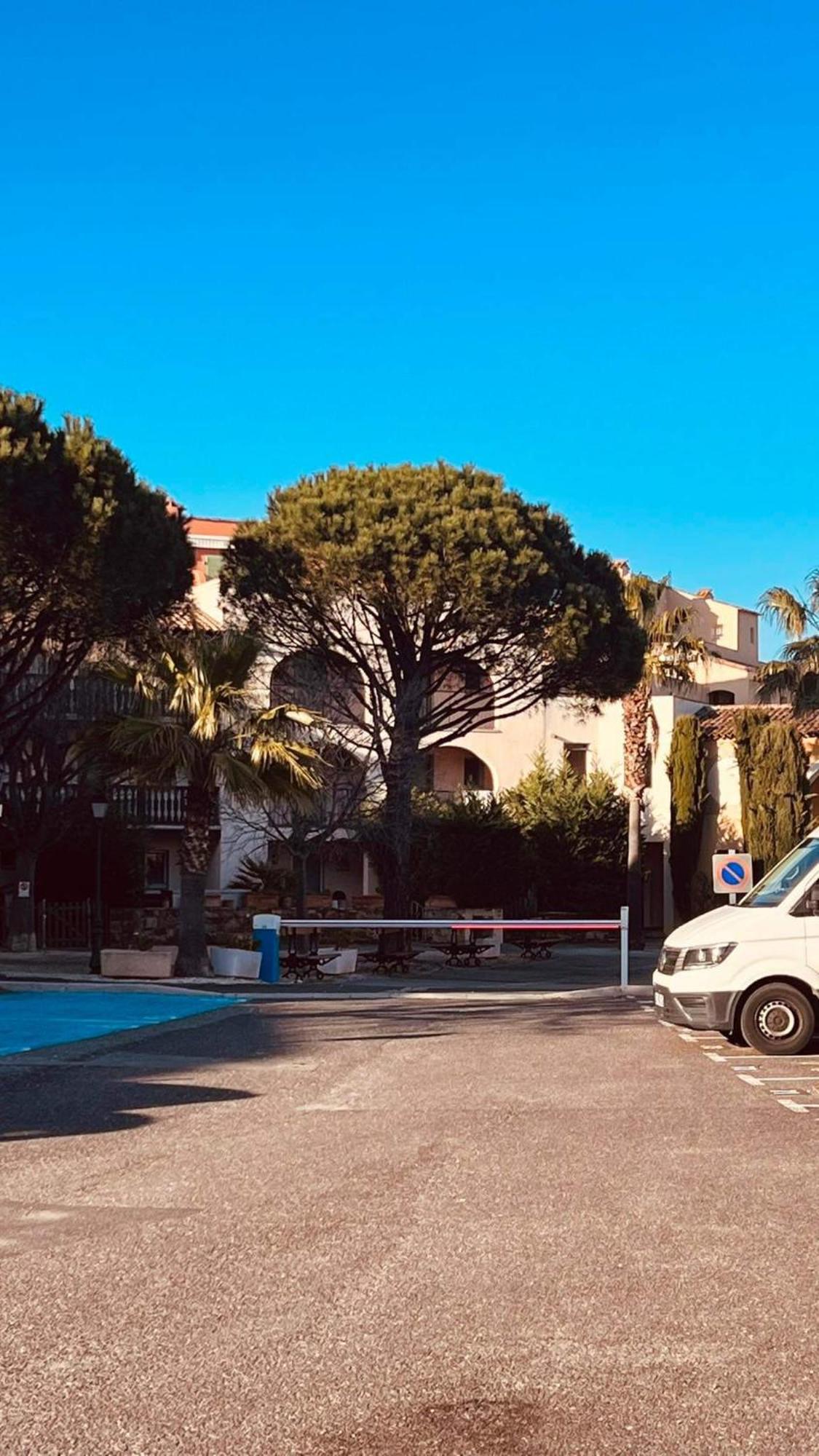 Apartment / / Marines De / Saint-tropez Gassin